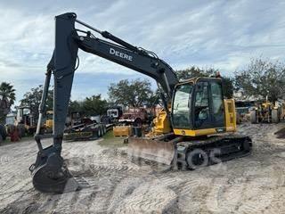 John Deere 135 Crawler excavators