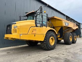 CAT 745