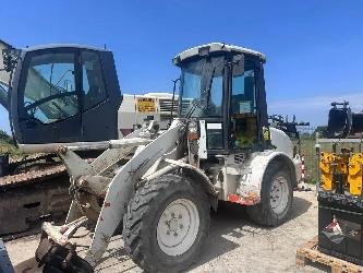 JCB 407