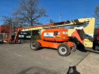 JLG 800 AJ