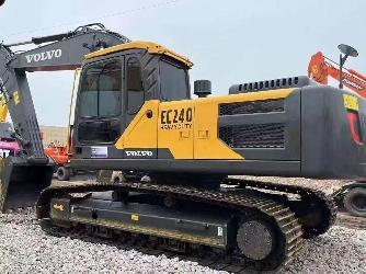 Volvo ec240D