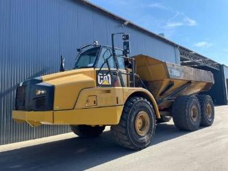 CAT 740B