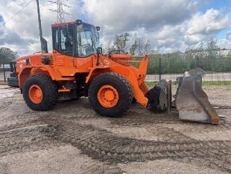 Doosan DL 200