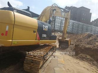 CAT 320D2