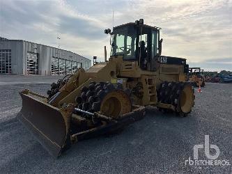 CAT 815F