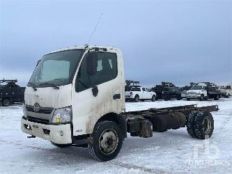 Hino 195