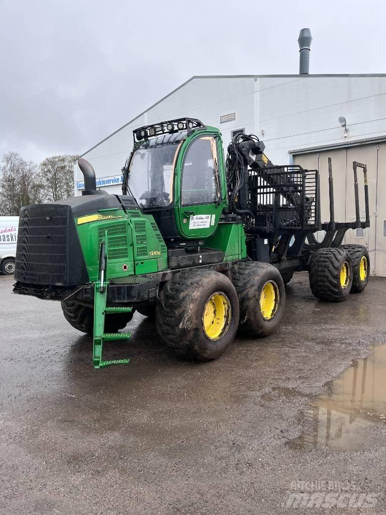 John Deere 1210 E Forwarder