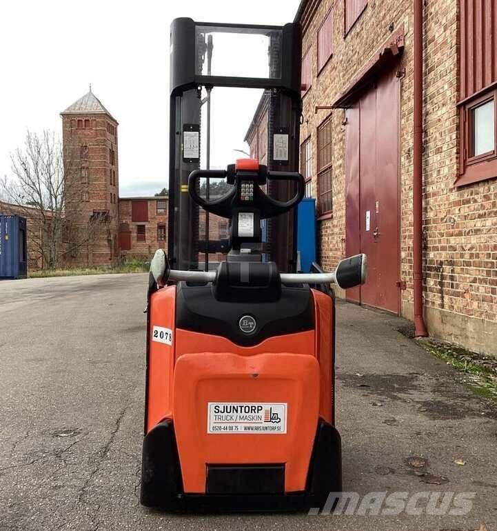 BT SPE 120 L Zelfrijdende stapelaars