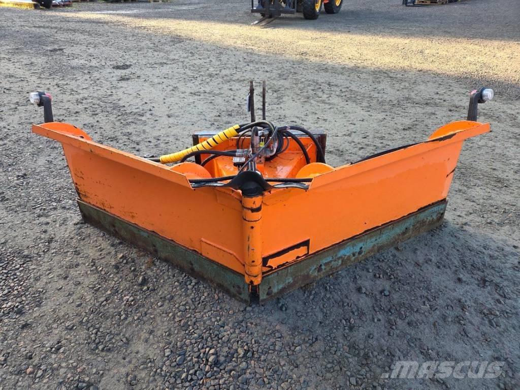 Pronar PUV 2800 Schneeschilde und -pflüge
