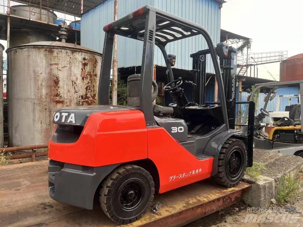 Toyota FD 30 Diesel heftrucks