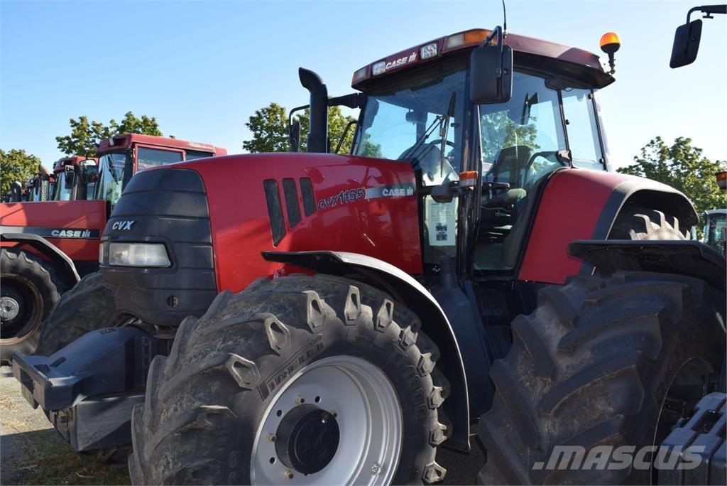 Case IH CVX 1155 Traktoren