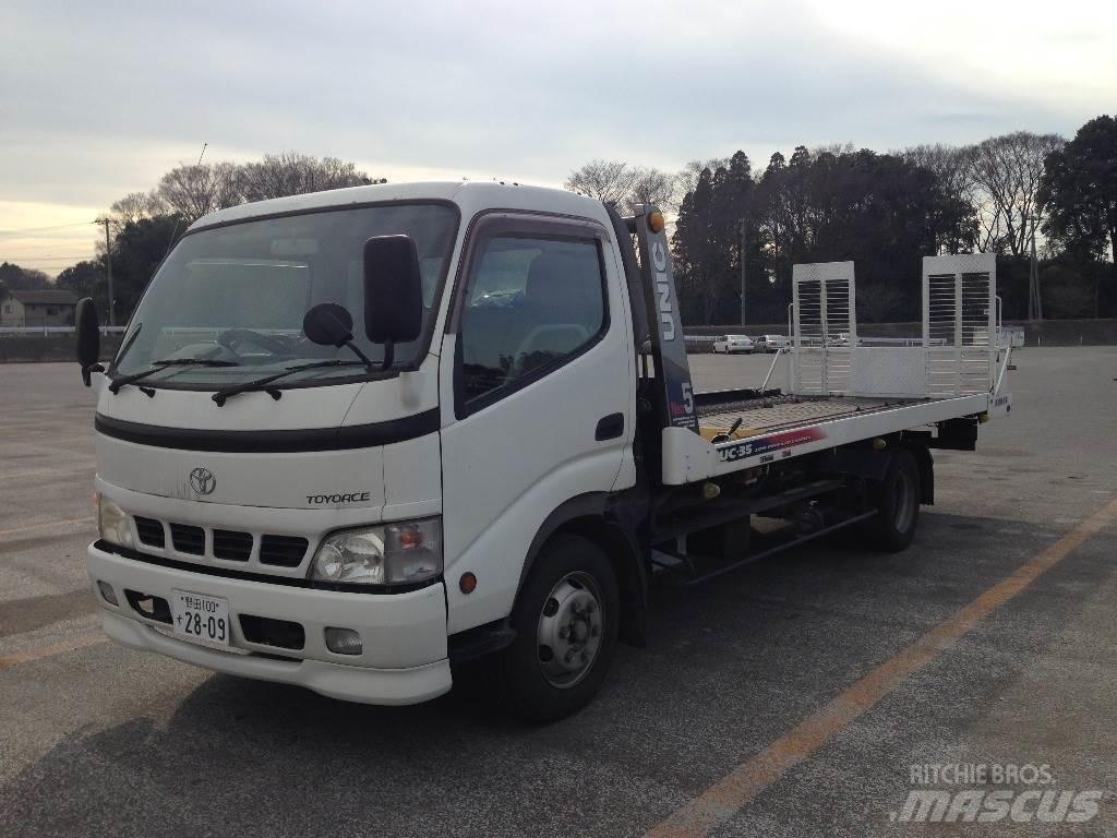 Toyota PB-XZU423 Autotransporter