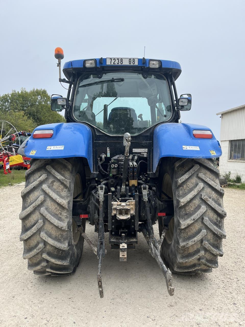 New Holland T6080 Traktoren
