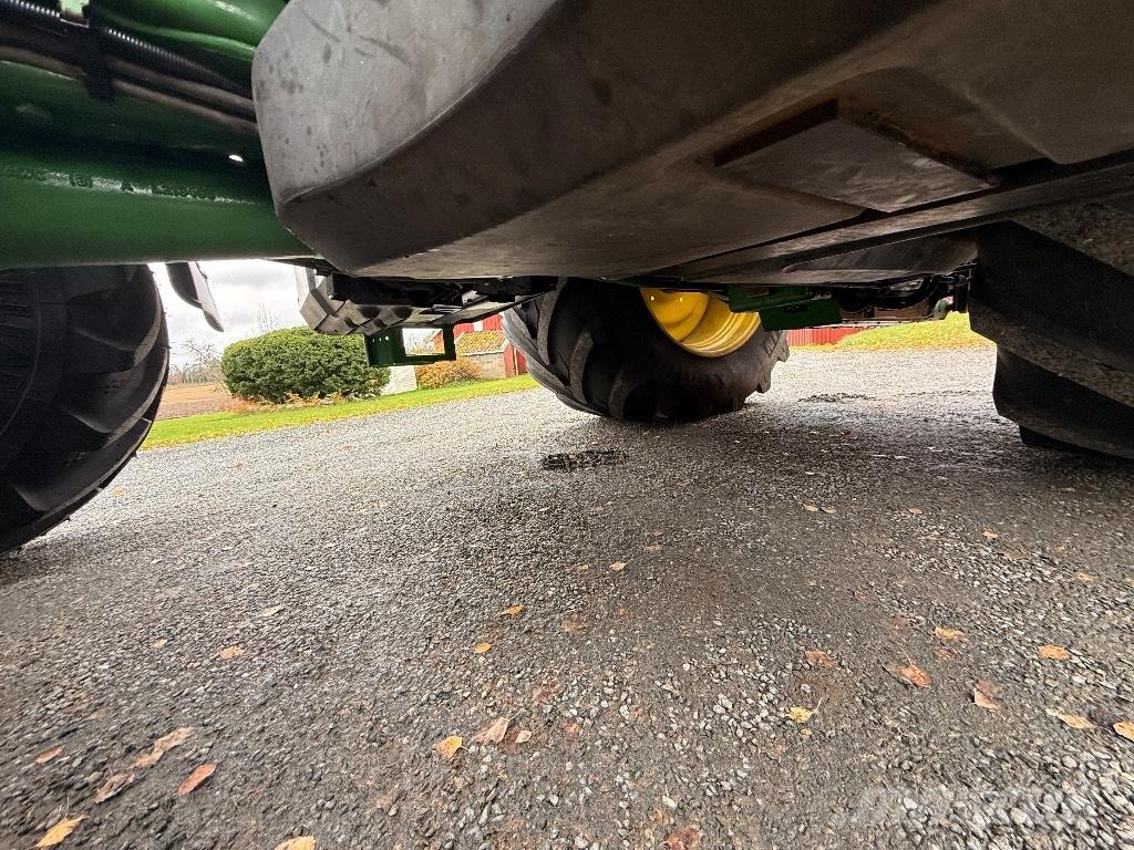 John Deere 6155 R Traktoren