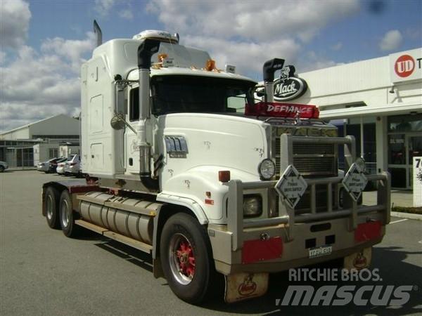 Mack Superliner Sattelzugmaschinen