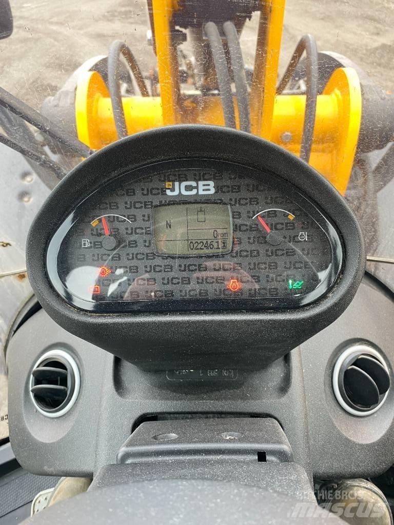JCB 409 Teleskoplader für Landwirtschaft