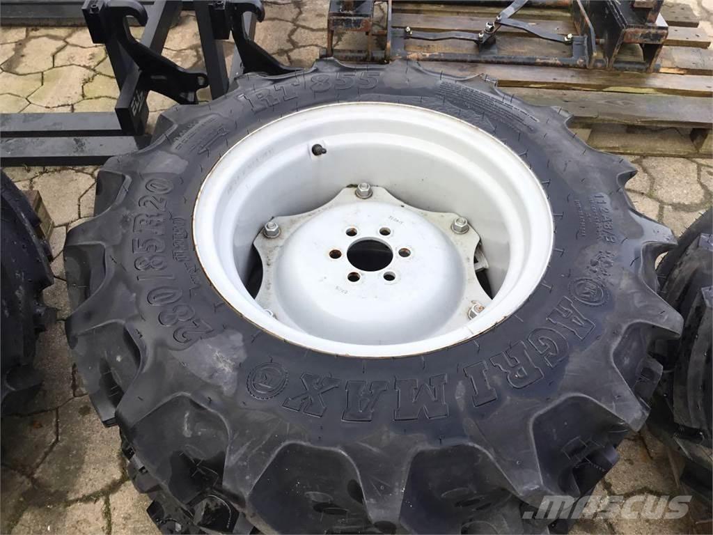 BKT 280/85R20 Reifen