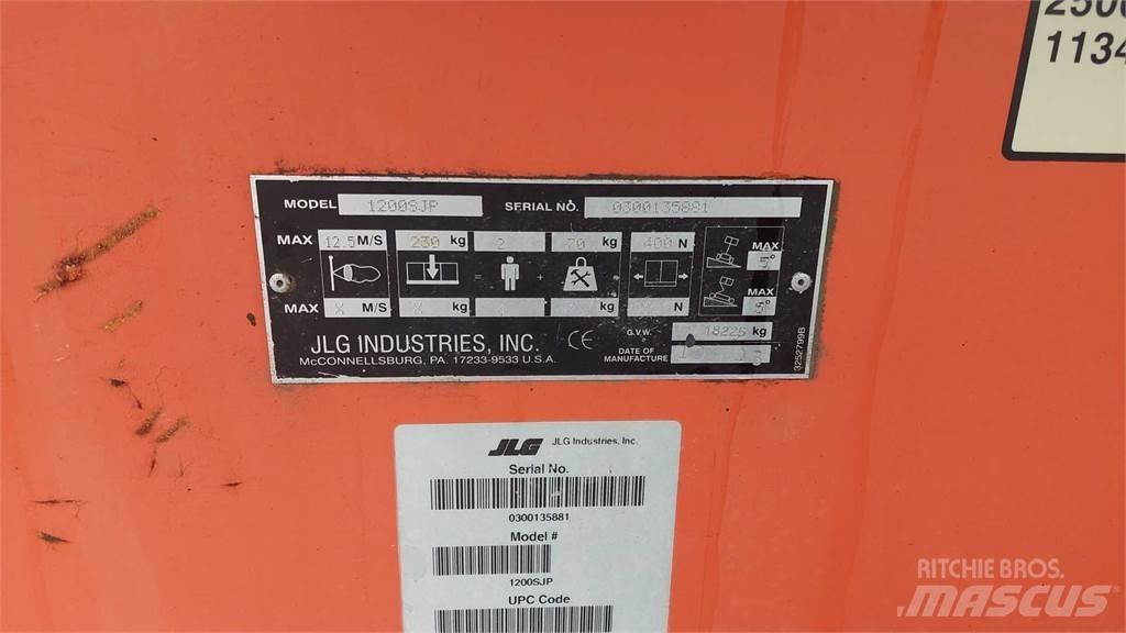 JLG 1200SJPG Teleskopbühnen