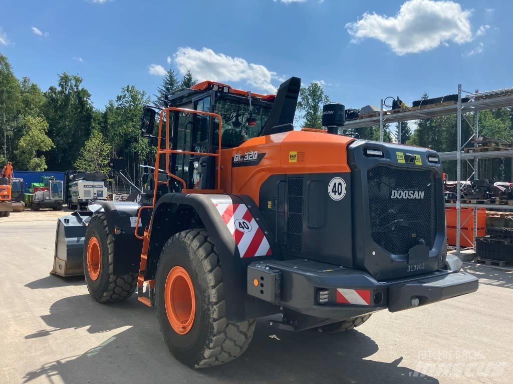 Doosan DL 320-7 Radlader