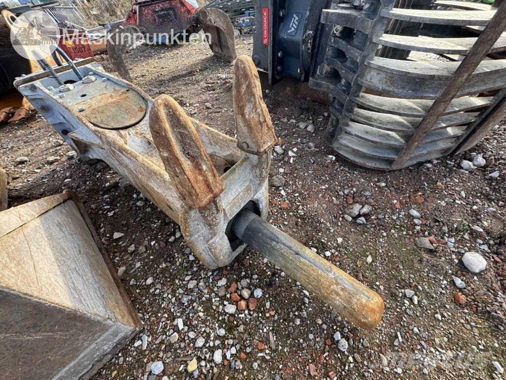 NPK DC-25 Hammer / Brecher