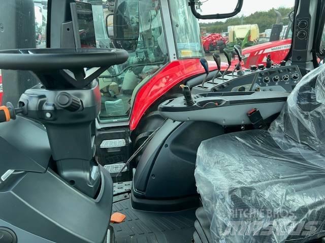 Valtra T215A Traktoren