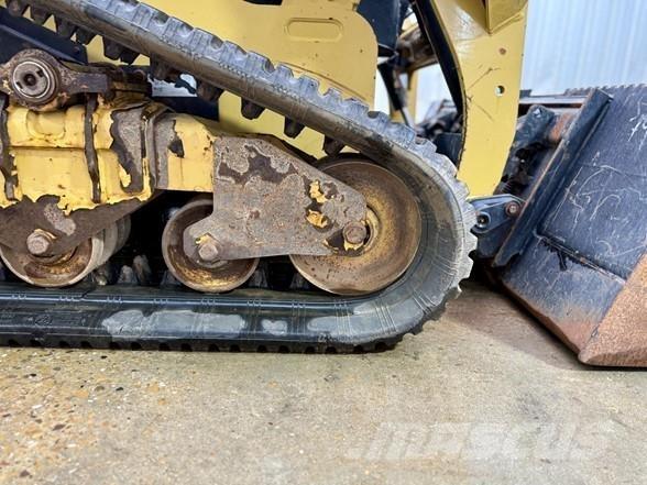 CAT 249D Kompaktlader