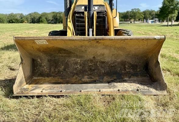 CAT 420F2 Baggerlader