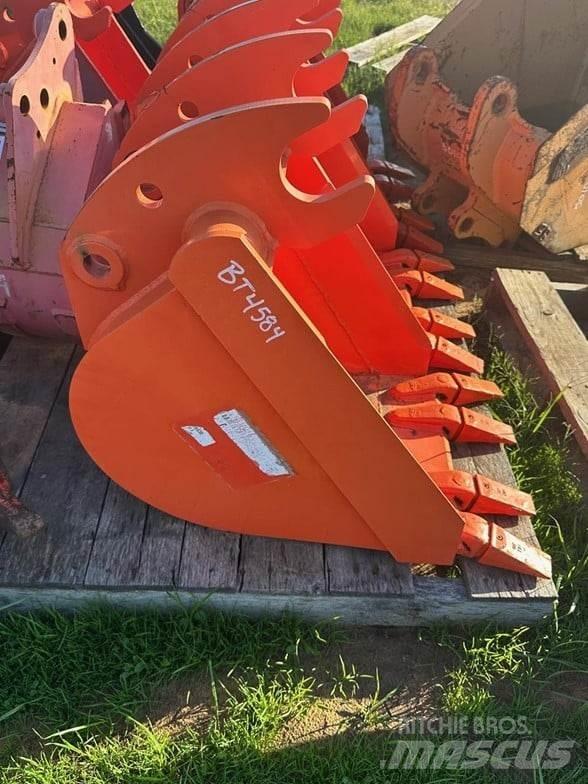 Kubota BT4584 Schaufeln