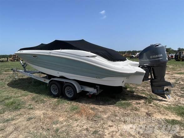  SOUTHWIND 2400 Boote / Prahme