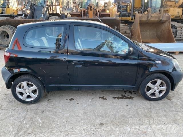Toyota Yaris PKWs