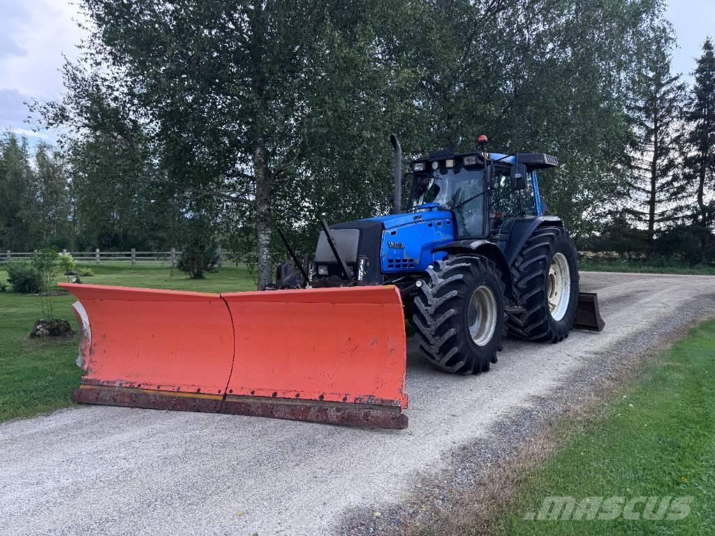 Valtra 8400-4 Traktoren
