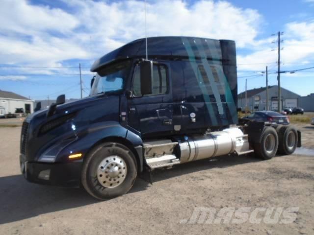 Volvo VNL740 Sattelzugmaschinen
