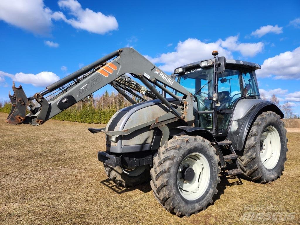 Valtra M 120 Traktoren