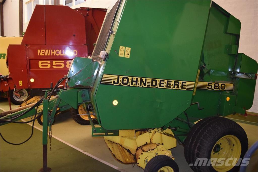 John Deere 580 Rundballenpressen