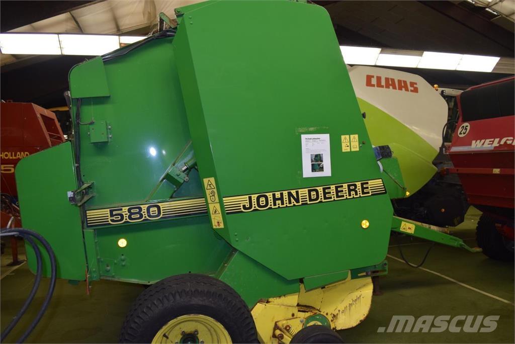 John Deere 580 Rundballenpressen
