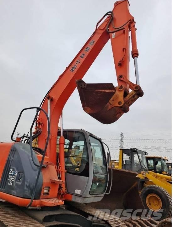 Hitachi ZX 135 US Raupenbagger