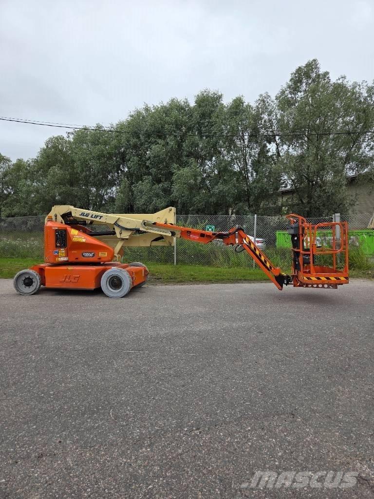 JLG E 400 AJPN Gelenkteleskoparbeitsbühnen