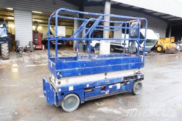 Haulotte Compact 8 Scheren-Arbeitsbühnen