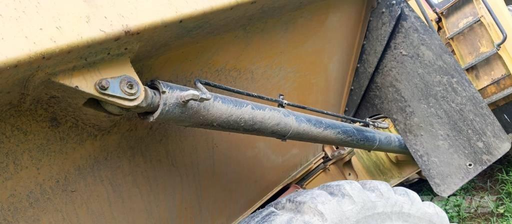 CAT 730 C 2 Dumper - Knickgelenk