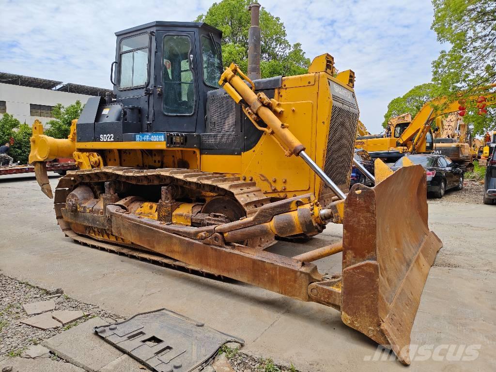 Shantui SD22 Bulldozer