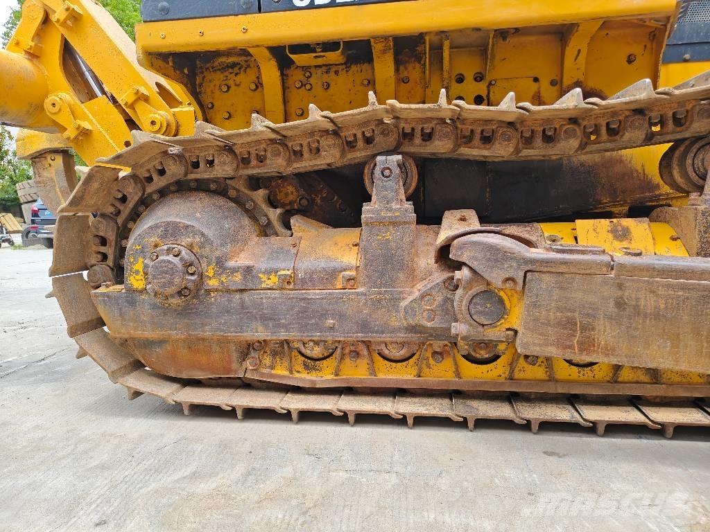 Shantui SD22 Bulldozer