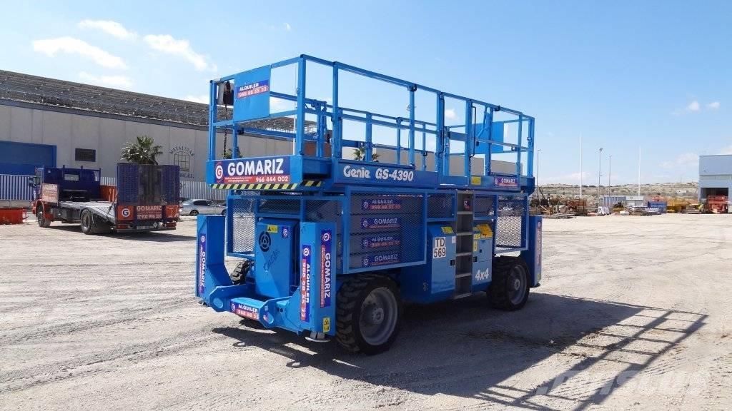 Genie GS 4390 RT Scheren-Arbeitsbühnen