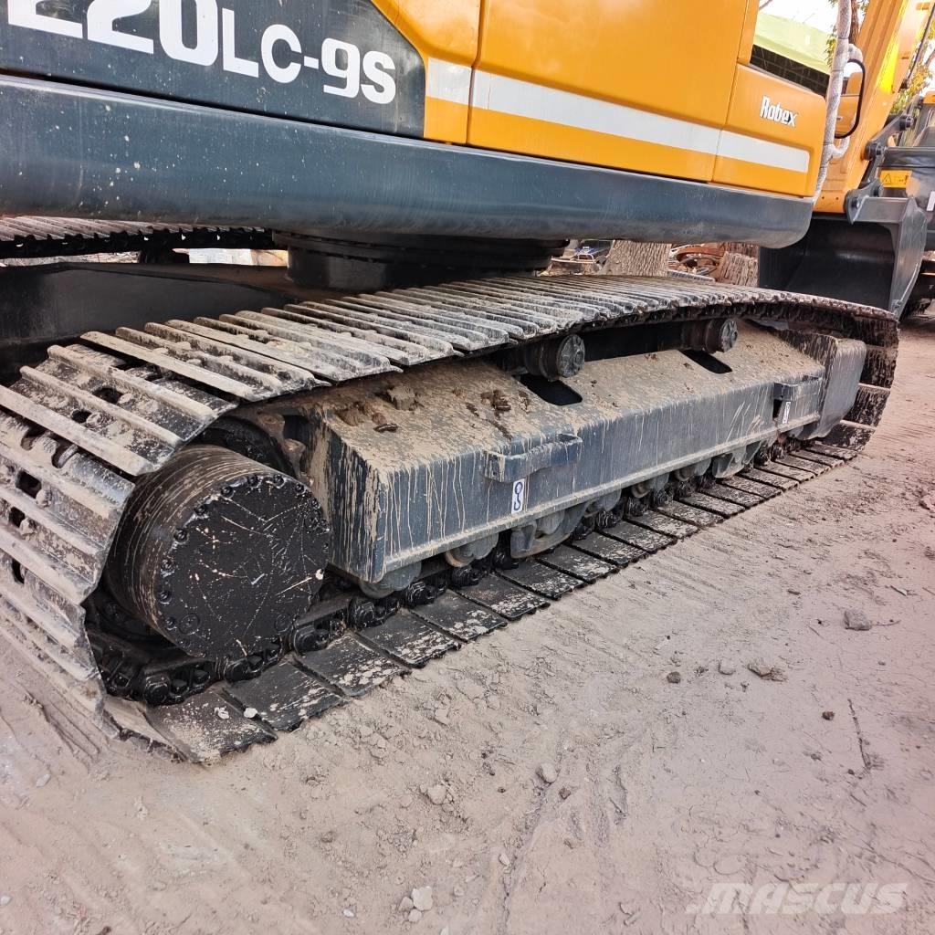 Hyundai 220LC-9S Raupenbagger