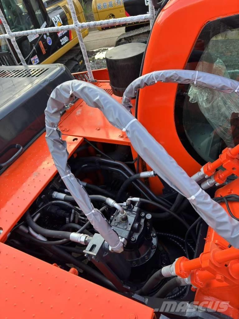 Doosan DX300 Raupenbagger