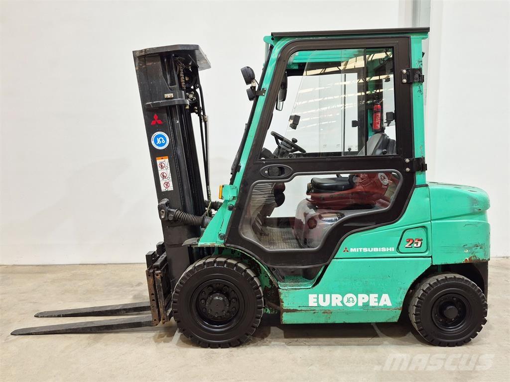 Mitsubishi FD25NT Diesel heftrucks