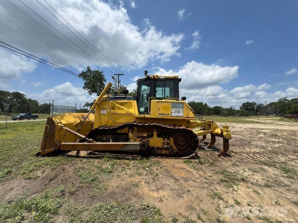 Komatsu D65WX-17 Bulldozer