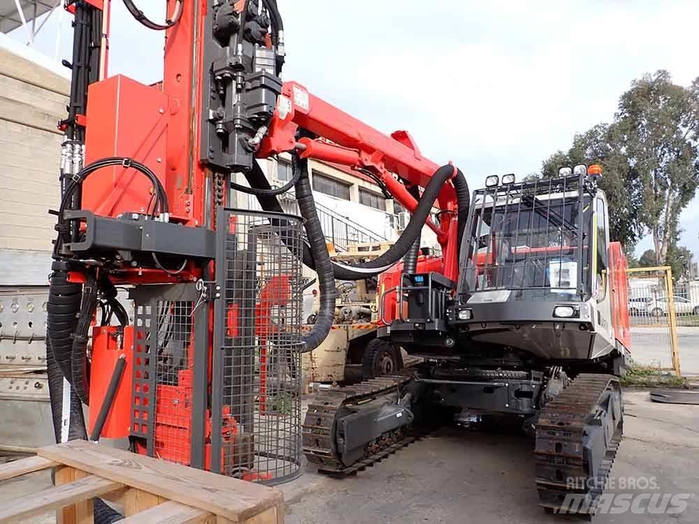 Sandvik DX800 Oberflächenbohrgeräte