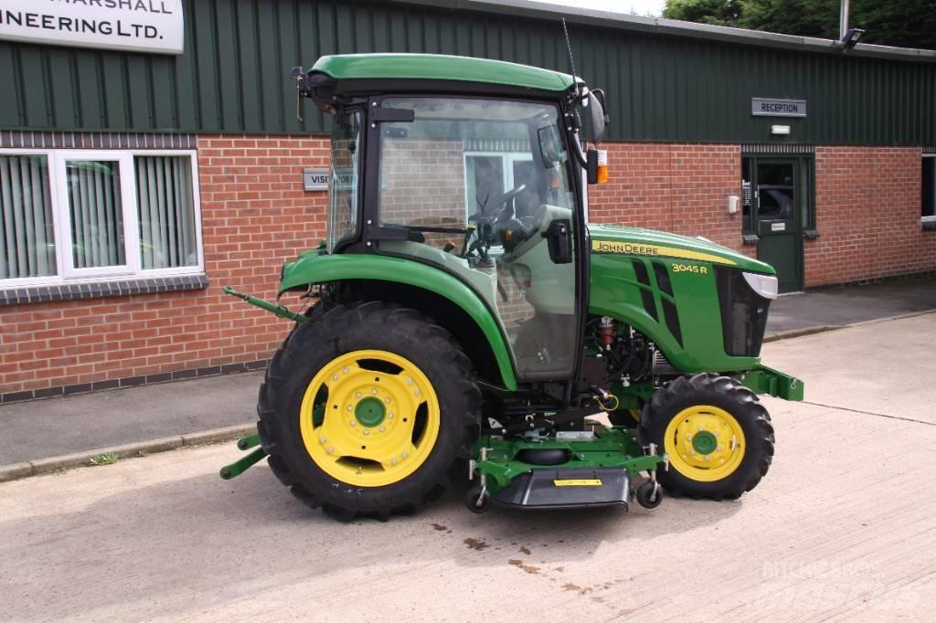 John Deere 3045 R Traktoren