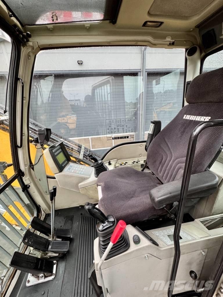 Liebherr R934C LC Abrissbagger