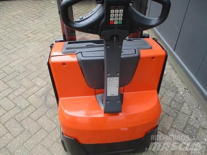 BT SWE 100 Deichselstapler